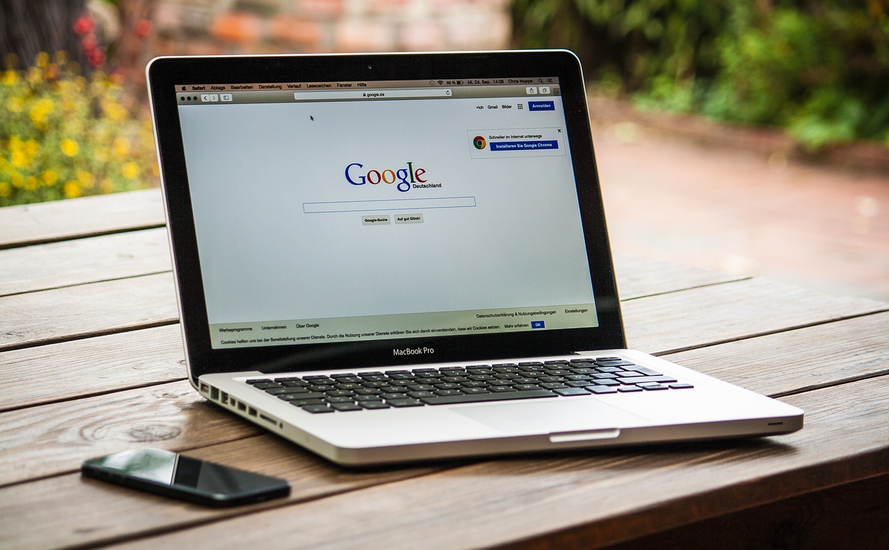 The Benefits of Organic Search Results Over Paid Ads